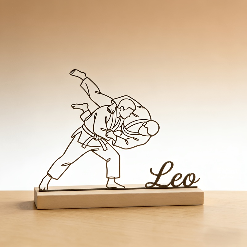 Estatua de Artes Marciales de  - Personalized Engraved Gift reseña y precio